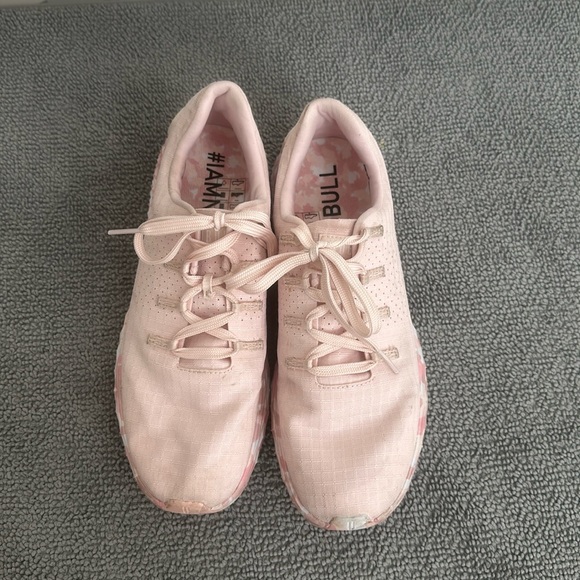 Nobull Shoes - Picture 1 of 5